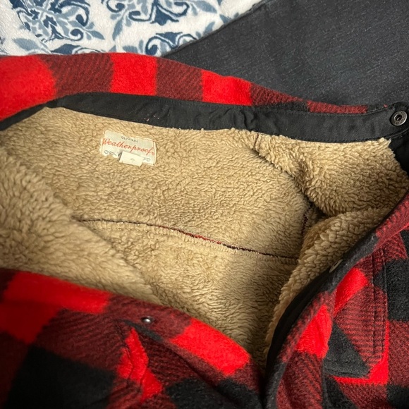 Youth Winter Lot Boys Sz 12 Black Jeans, sz M Black and Red Flannel and T-shirt - Picture 9 of 11